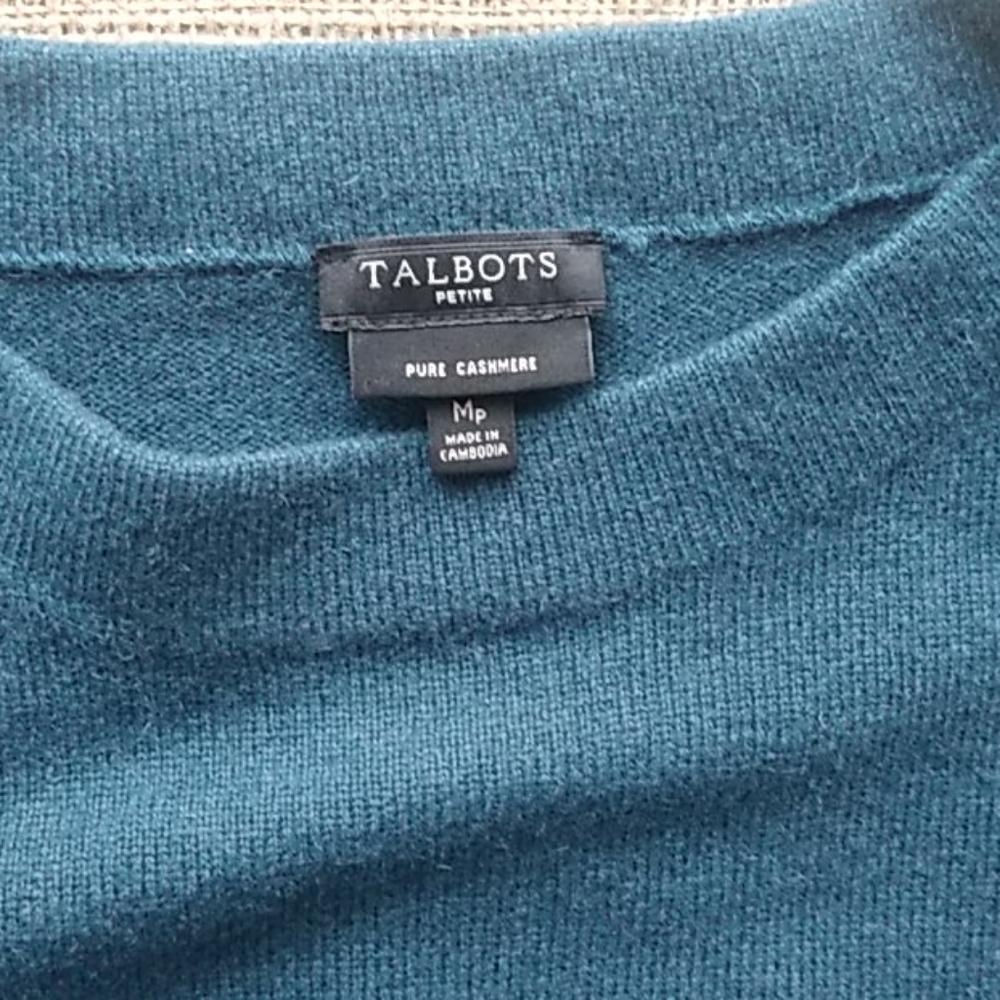 Talbot's Mpetite pure cashmere gently used